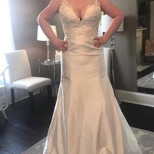 Custom Made Heidi Elnora Wedding Dress.